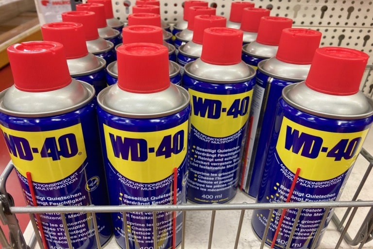 Some people believe that spraying WD-40 around the nest, eaves, and under drainage ditches can also be helpful