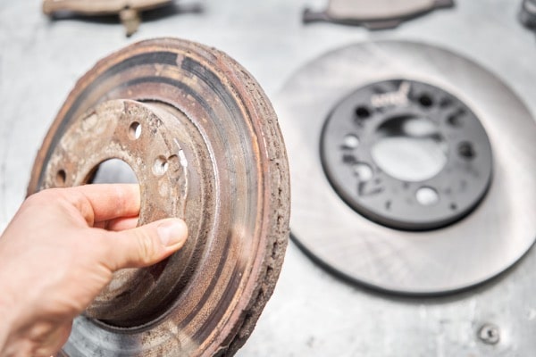 Frequent braking leads to severely worn brake pads