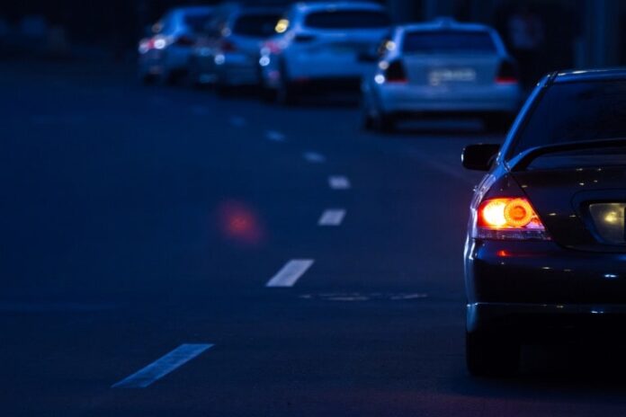 essential safety tips while driving at night during holiday season