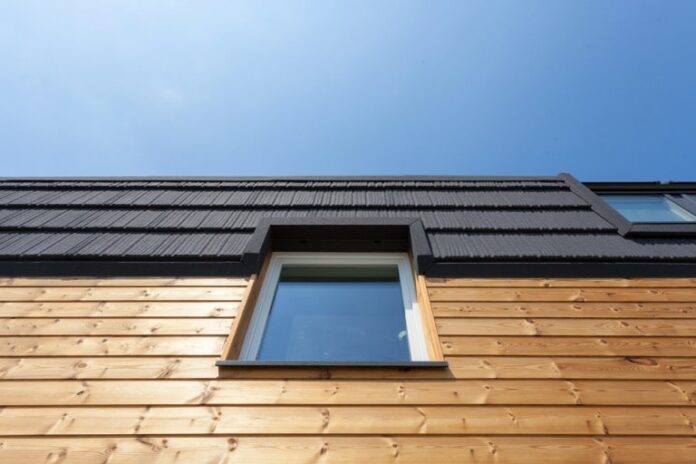 how to choose the right colour and texture of composite cladding for your home